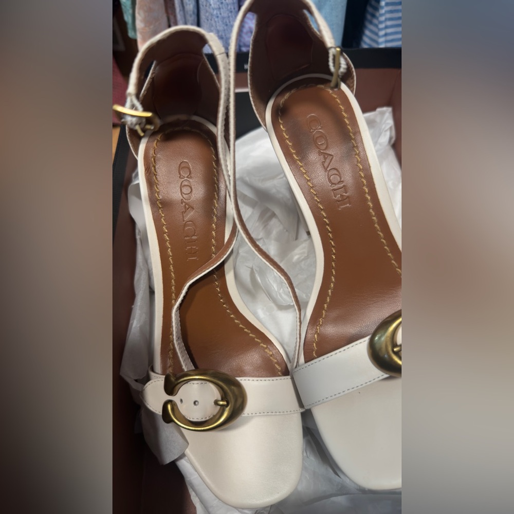 Coach Maya 85 Chalk Leather Signature Buckle Ankle Strap Block Heel Sandals 5.5 - Picture 3 of 6